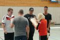 Die Kugelstoßer werden unter viel Beifall geehrt.